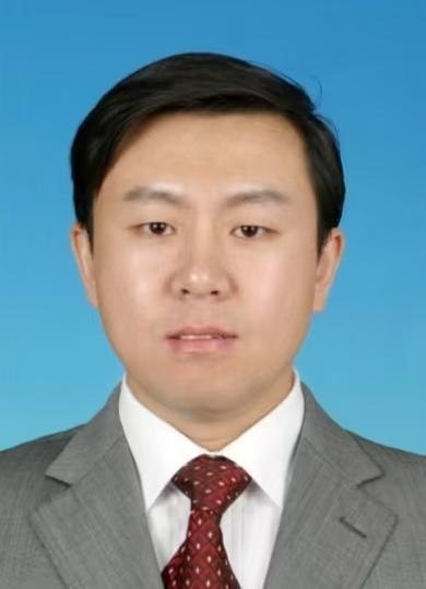 程灏波